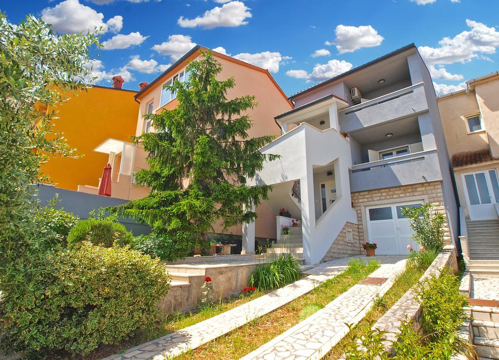 Apartments Nadija 1366 Pula Zewnętrze zdjęcie