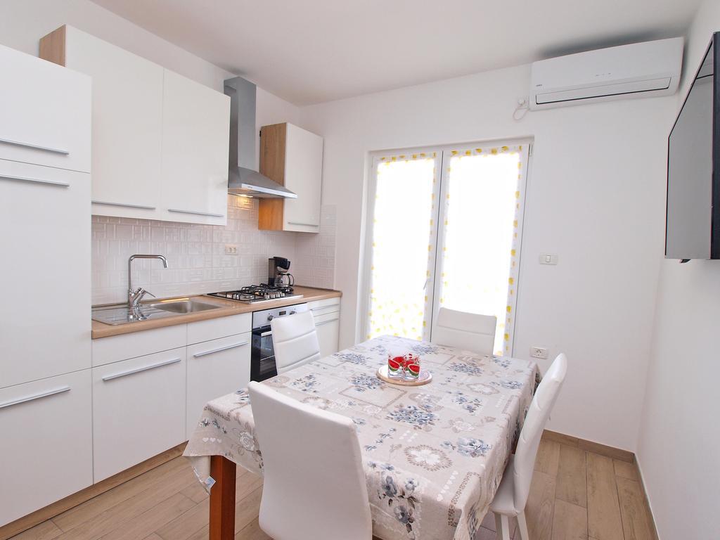 Apartments Nadija 1366 Pula Zewnętrze zdjęcie